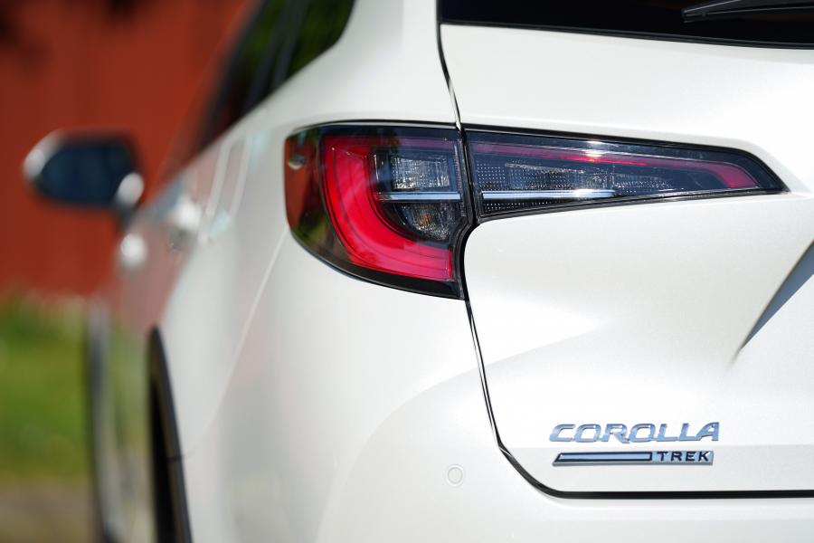 Детали экстерьера Toyota Corolla Trek Hybrid 2020 года  (UK) (фото 32 из 40)